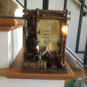 4 by 6 picture frame excellent condition